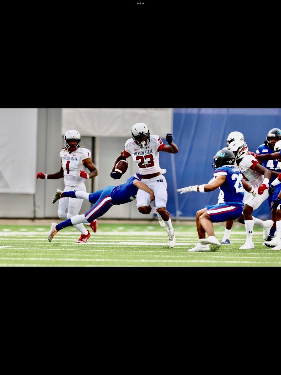 Blessed to receive an offer from Jackson state University 🔵⚪️<a href="/Coach_JO_/">Jason Onyebuagu</a>  #HBCU