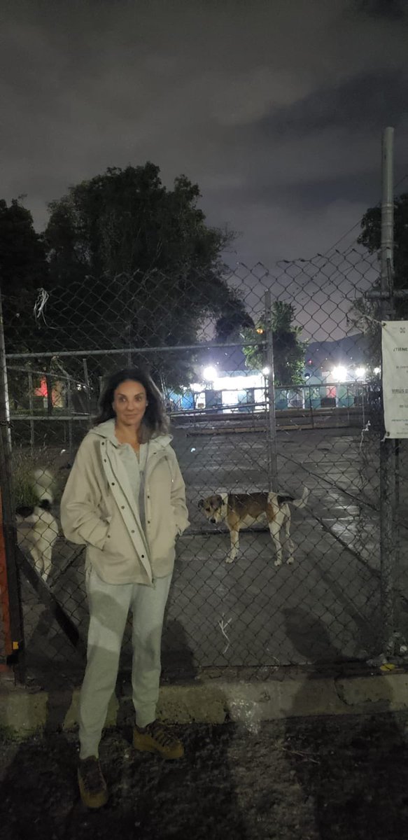 lumendoz's tweet photo. Ya estoy aquí afuera del reclusorio norte esperando la salida de @nickops Nicolás Pineda, pues @ErnestinaGodoy_ @SNietoCastillo y la @FiscaliaCDMX le  quieren hacer, SIN PRUEBAS, de chivo los tamales tras el cambio de medida cautelar q el juez de control )@SCJN @CJF_Mx ) ordenó desde @
las 6 pm