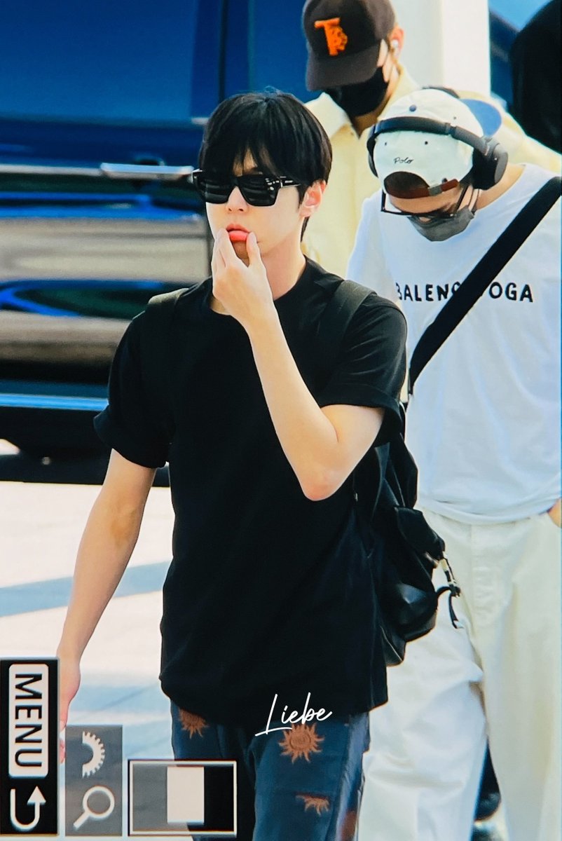 kdyfiles's tweet photo. cutie doyoung today https://t.co/Y7HWuYux4R