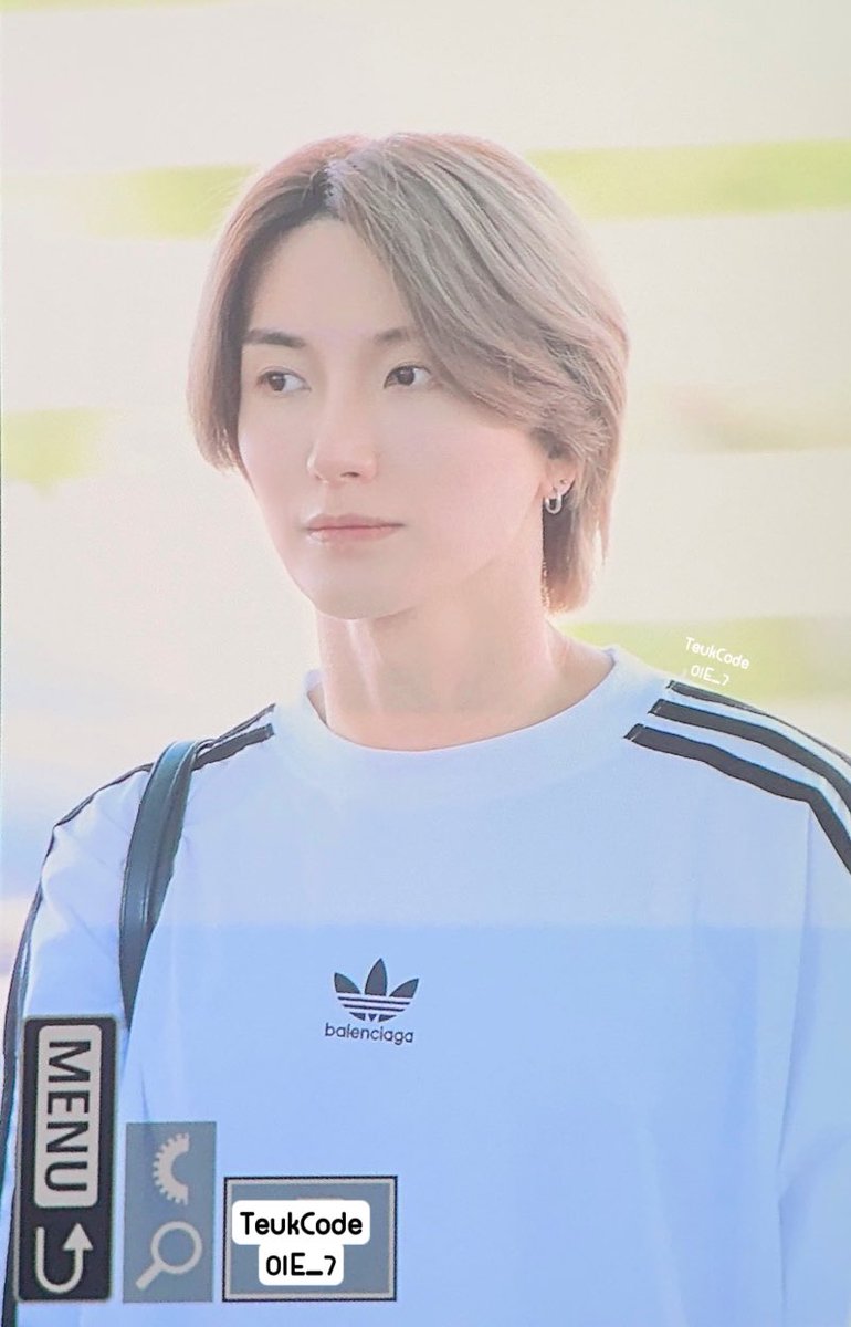 teukcode01E_7's tweet photo. 오늘 공항에서 패션 아이콘
Oppa, hope you sleep well, eat well, and have good mood during your busy schedule!
#이특 #Leeteuk #superjunior #슈퍼주니어 #イトゥク #利特 #teukcode01e_7 https://t.co/LHEgatYB0P