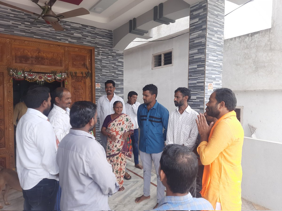 BhukyaDevilal1's tweet photo. ఈరోజు ఇబ్రహీంపట్నం మండలం కోజన్ కొత్తూర్ గ్రామంలో
#పల్లె_పల్లెకు_బిజెపి_గడప_గడపకు_నవీన్అన్న (1/4)
@narendramodi @AmitShah @BJP4Telangana @BJP4Koratla @kishanreddybjp @bandisanjay_bjp @Arvindharmapuri https://t.co/tXRKZjzDFR
