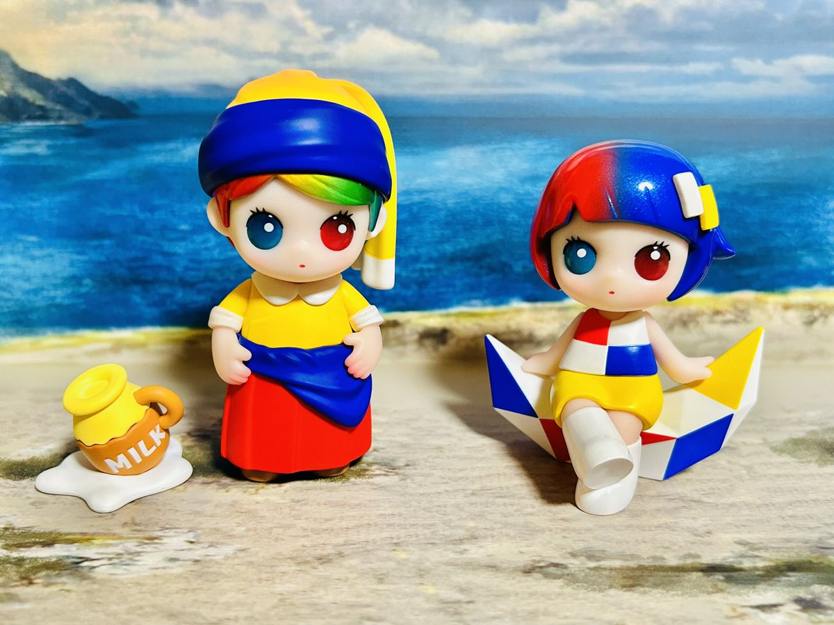 b_lackman666's tweet image. （´-`）.｡oO（#HAPICO The Art Worldシリーズ。

HAPICOをベースにいろんな絵画をモチーフにアレンジ。

ゴッホ、ダリ、フェルメールとかは分かるんやけど王冠のやつとか全然分からんw

まぁ、可愛いからヨシ！(((o(*ﾟ▽ﾟ*)o)))

 #POPMART