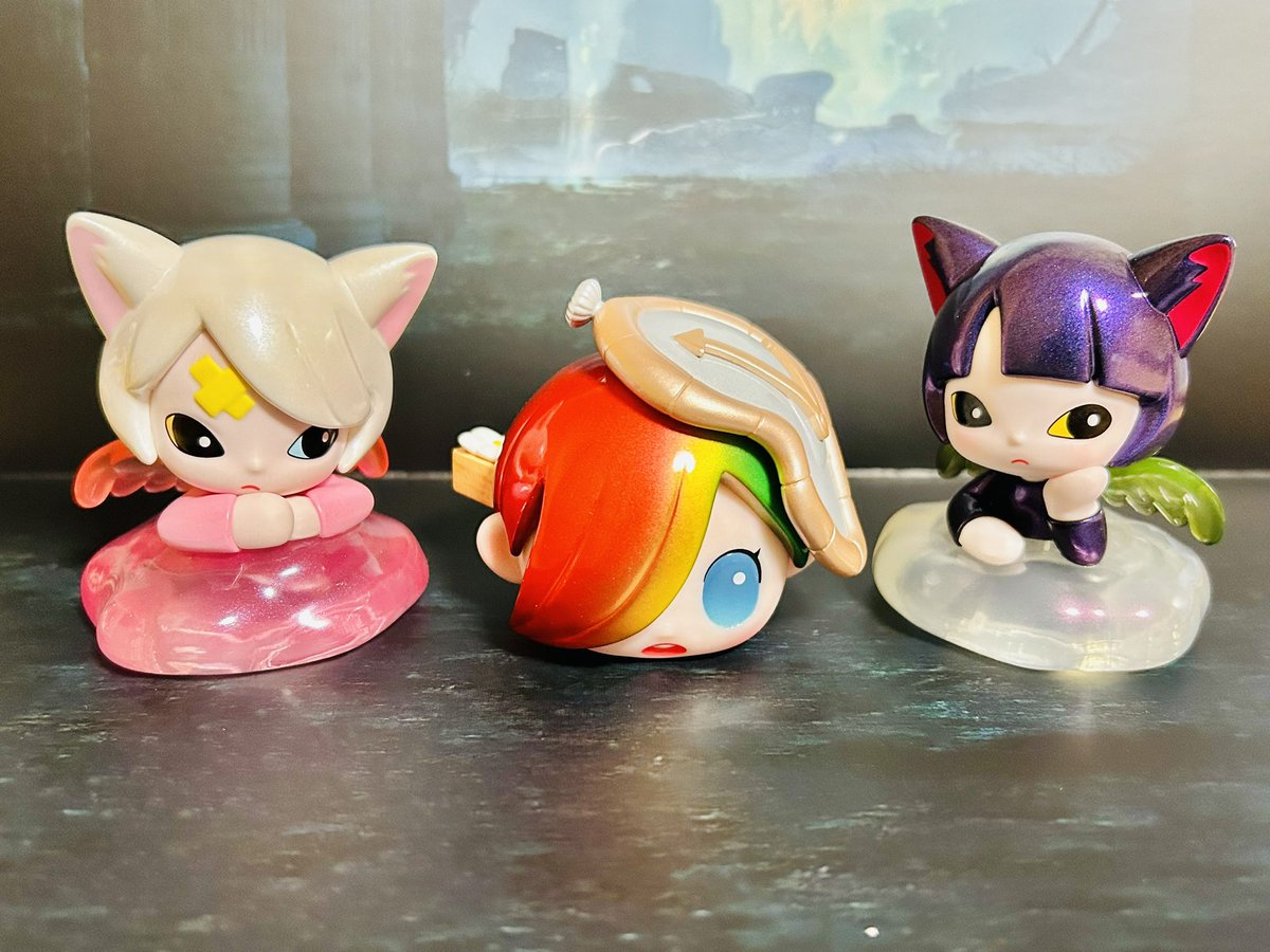 b_lackman666's tweet image. （´-`）.｡oO（#HAPICO The Art Worldシリーズ。

HAPICOをベースにいろんな絵画をモチーフにアレンジ。

ゴッホ、ダリ、フェルメールとかは分かるんやけど王冠のやつとか全然分からんw

まぁ、可愛いからヨシ！(((o(*ﾟ▽ﾟ*)o)))

 #POPMART