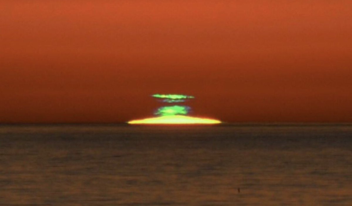 _seekinggnosis_'s tweet photo. Did you know that the color green is the dominant color emitted from the Sun?   

Surprising isn't it.   

Here's what you should know about the color green. 👇🏽

1/ WE ARE ELECTROMAGNETIC BEINGS

The first principle to know..

Is that the universe and matter is manifested from light.

This light produces electromagnetic waves that create the fractals of nature.

Why is this important?

Because  More Sun = More Power

2/ SUN WAVELENGTHS

The sun emits a broad spectrum of wavelengths. UV, Visible light, etc  

Among the visible light spectrum, it gets broken down to the colors of the rainbow.   

Of those colors, Green light is the most dominant color.

Elon's Tweet on the color of the sun. https://t.co/VaBp0fwUwr

3/ GREEN LIGHT  

Is essential for life on earth and plays a key role in photosynthesis.  

Chlorophyll is a pigment that gives plants the green color which it absorbs from the sun.  

In other words, think of the green color as representation of the suns life force energy.

4/ THE GREEN FLASH  

Sometimes you can even catch a glimpse of the green wavelength from the sun which they call the green flash.   

It's a phenomena that happens during sunsets.   

Right before the sun cross the horizon, there's a flash of green.   

And if you blink, you'll miss it.

5/ WHY DOES THIS MATTER?  

Green foods take in the whole light spectrum from UV light to visible light  

When you take in green plants and foods your take in the original life forces of the sun which increases your energy.   

Your two energy sources are the earth, and the sun.

5/ LOOK AT THE ANIMALS  

Well, let's take a look at nature.  

Some of the biggest animals that we know are herbivores, not carnivores.  

Gorillas, Rhino's, Elephants, Giraffes...  

On average, herbivores also sleep less because the body isn't spending all the energy digesting.

6/ CARNIVORES EAT HERBIVORES  

Why do you think lions for example, eat herbivores?  

They are indirectly taking in the light energy as a 2nd order effect.  

Carnivores primarily prey on herbivores.  

So by eating animals, you're getting used, second tier energy.

The moral of the story...

Eat your green foods.  

Don't fall for the polar opposites of...  

Vegan - Eating fake foods Carnivore Diet - Excluding fruits and plants aka light  

Find the middle way.  

If you like this thread, drop a follow.