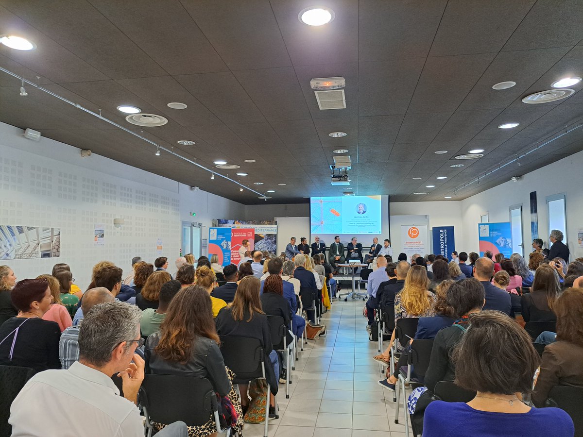 CRESS_sud's tweet image. En direct des 5e Rencontres de la #PRECI. Table ronde institutionnelle avec la prise de parole des partenaires @Prefet13 @ademe @MaRegionSud @BanqueDesTerr @cci_paca  @CMA_PACA  et la @CRESS_sud pour représenter les entreprises de l’#ESS et parler des achats responsables.