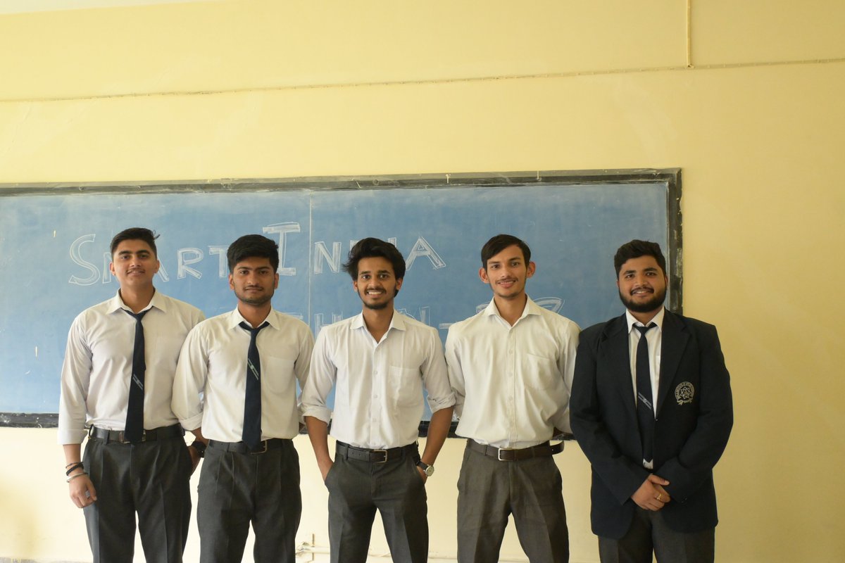 DigvijayShahi22's tweet photo. Presented Blockchain-based idea at @SIH2023_MIC inter-college hackathon!!!!
We'll explore real-world applications, emphasizing transparency, security, and decentralization.
#BlockchainInnovation #HackathonPresentation
#SIH2023 #web_3space https://t.co/kWqPZHNTuX