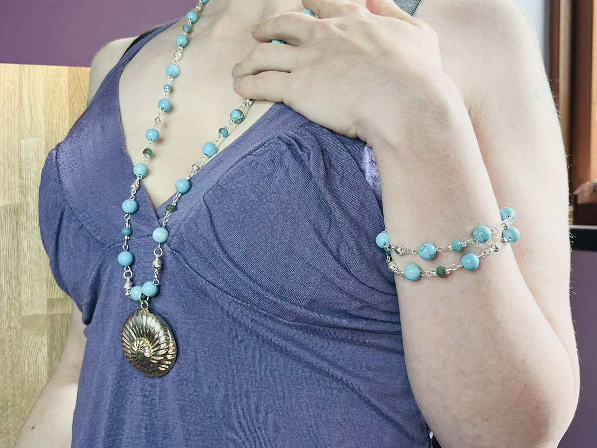SandeeCreature's tweet photo. Just completed two convertible jewellery pieces for a client. One turquoise, one rose quartz - adjusted with the magic of magnets. #jewellery #convertiblejewellery #magneticjewellery #turquoise #rosequartz https://t.co/psRGwQaADQ