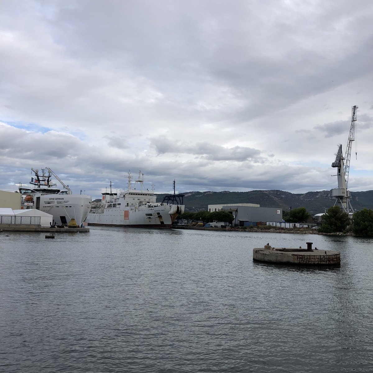 PLPages's tweet image. C’est aujourd’hui que le Sophie Germain, nouveau navire câblier de ⁦@orange⁩ a été officiellement baptisé à La Seyne/Mer. ⁦@etchoungui⁩ est sa marraine