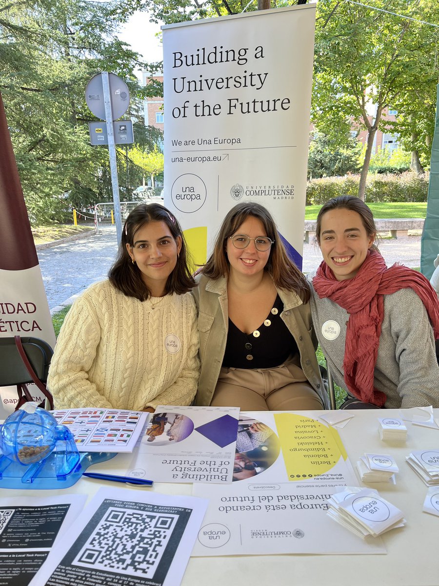 OficinaRI_UCM's tweet photo. 📣 Calling all @UniComplutense students! 📣
👉🏻 What is the @Una_Europa Student Task Force and why should you join it ASAP? 
Meet Nuria, Marta and Paula at the #bienvenidaUCM in front of the Student’s Building, Moncloa Campus. They’ve got all the answers!! 😉 
🕒 Today until 2pm! https://t.co/nrgWoFZulI