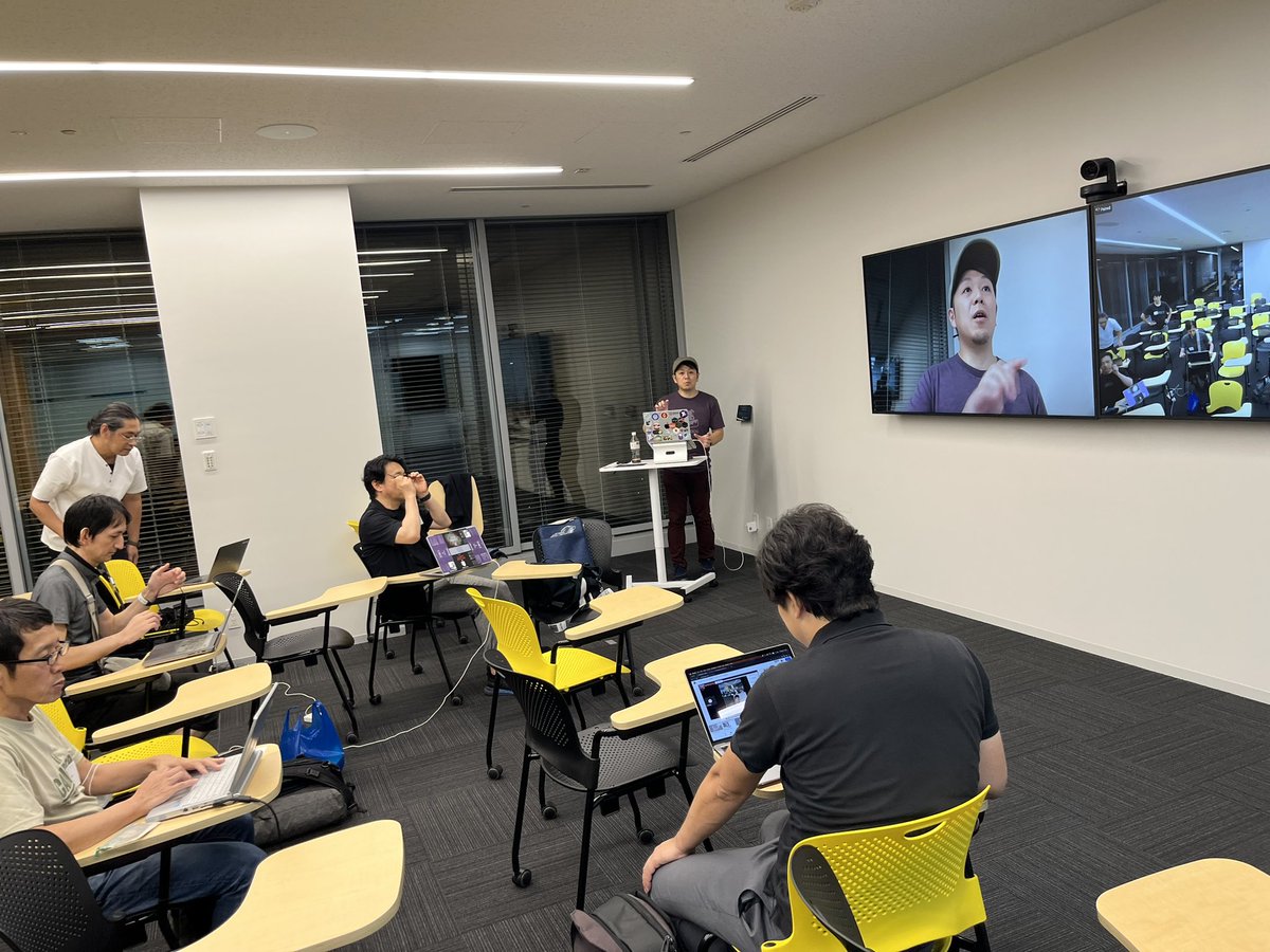 n0bisuke's tweet photo. #noderedpark にキタ! 東京駅直結会場ありがたや https://t.co/wh7tT1dKUZ
