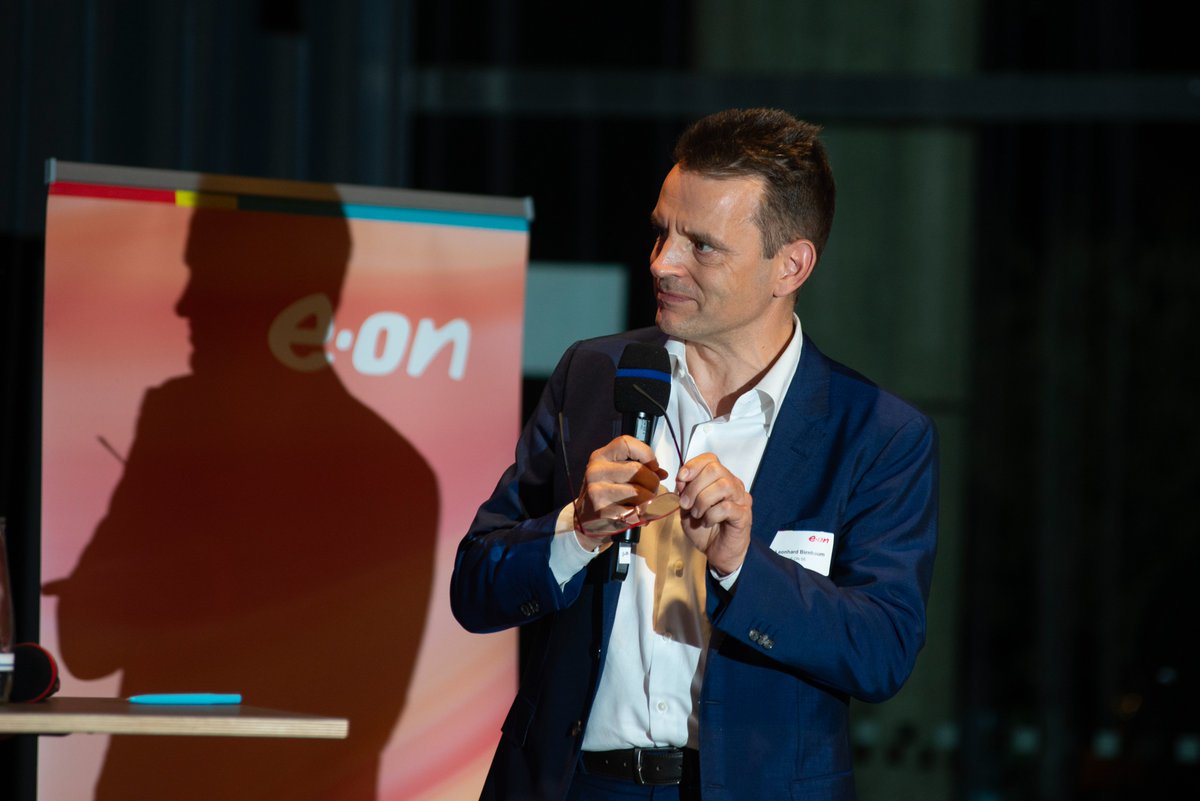 E.ON presented 'Five Impulses' for a successful energy transition on Thursday. They are the result of a series of discussion events with experts from society, business and politics, which E.ON has facilitated as host. More here: eon.com/en/about-us/me… Photo: Gareth Harmer