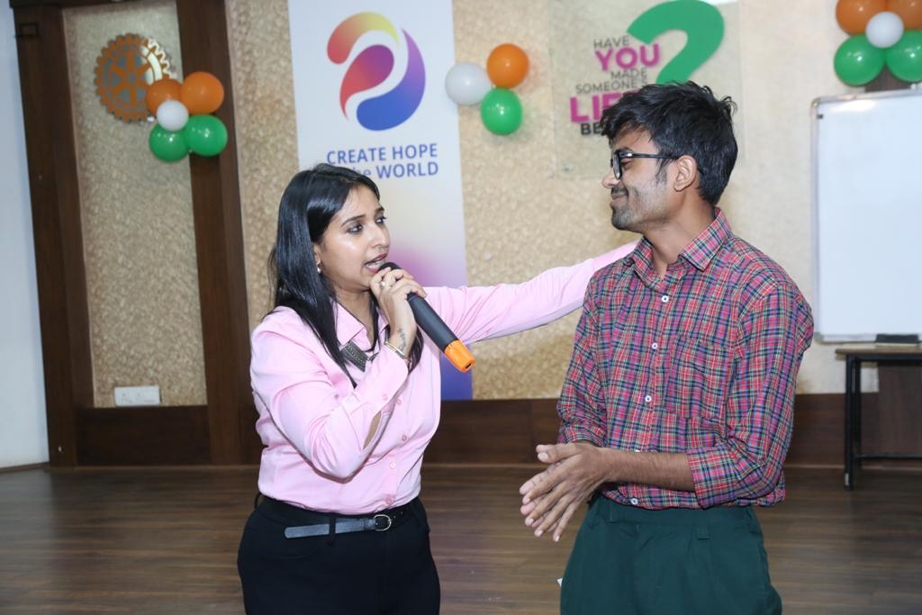 capitalfm908's tweet photo. "It is not the strength of the body that counts, but the strength of the spirit." ― J.R.R. Tolkien...
Capital fm 90.8 became a part of Rotary Club Chandigarh event for students of Institute for blind. #gratitude #Capital #community https://t.co/1g5hyV75VE