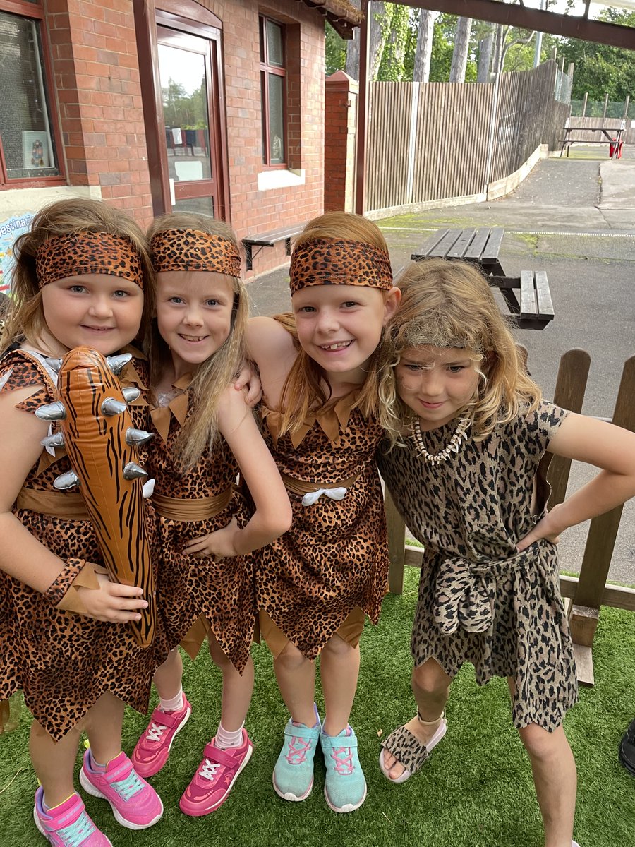 RougemontSchool's tweet image. Our pupils in Infants and Juniors have been very excited about this day!

IMMERSION DAY!  We can't wait to share more images with you in this week's newsletter, out later today, but for now, here's a teaser!

#RougemontReady #ASchoolForLife #creativecurriculum