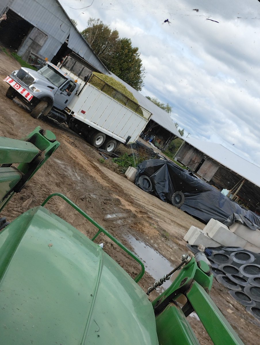 And the 3 bunks are full of corn for 2023