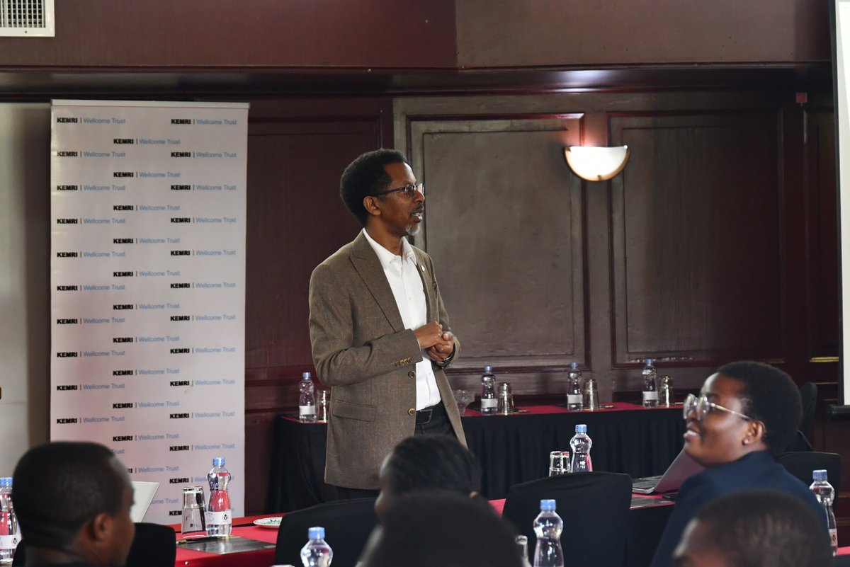 KEMRI_Wellcome's tweet photo. Happening today, 100 shortlisted applicants for the 2023/24 PGD internship at #KWTRP  are expected to attend the #IDeAL Career Open Day. The Open Day provides an opportunity for  #AfricaResearchLeaders to learn more about available research and training opportunities https://t.co/REAwWVCSa2