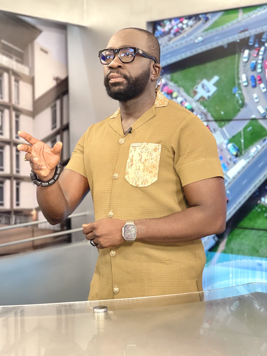 BenjaminAkakpo3's tweet photo. Y’all ready for me?😎

I’m in #BoxingMode this morning as I serve you my #BluntThoughts titled: “A Muzzled Democracy and a Puzzled Population: How Things have Fallen Apart in Ghana!”🥊 💣🔥

Join us on the #AMShow as we go in hard - #ForGodAndCountry!🇬🇭🙌🏾

#JoyNews https://t.co/YWtPWE2dHv