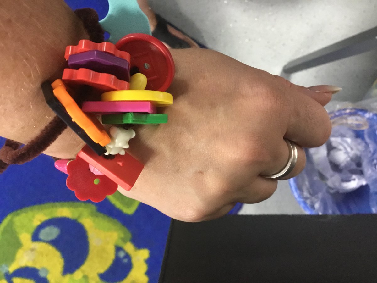 Thank you Matilda and Isabelle for my friendship bracelets 💜💜👯‍♀️
<a href="/GoresbrookSc/">Goresbrook School</a> <a href="/thewheelergirls/">The Wheeler Girls</a>