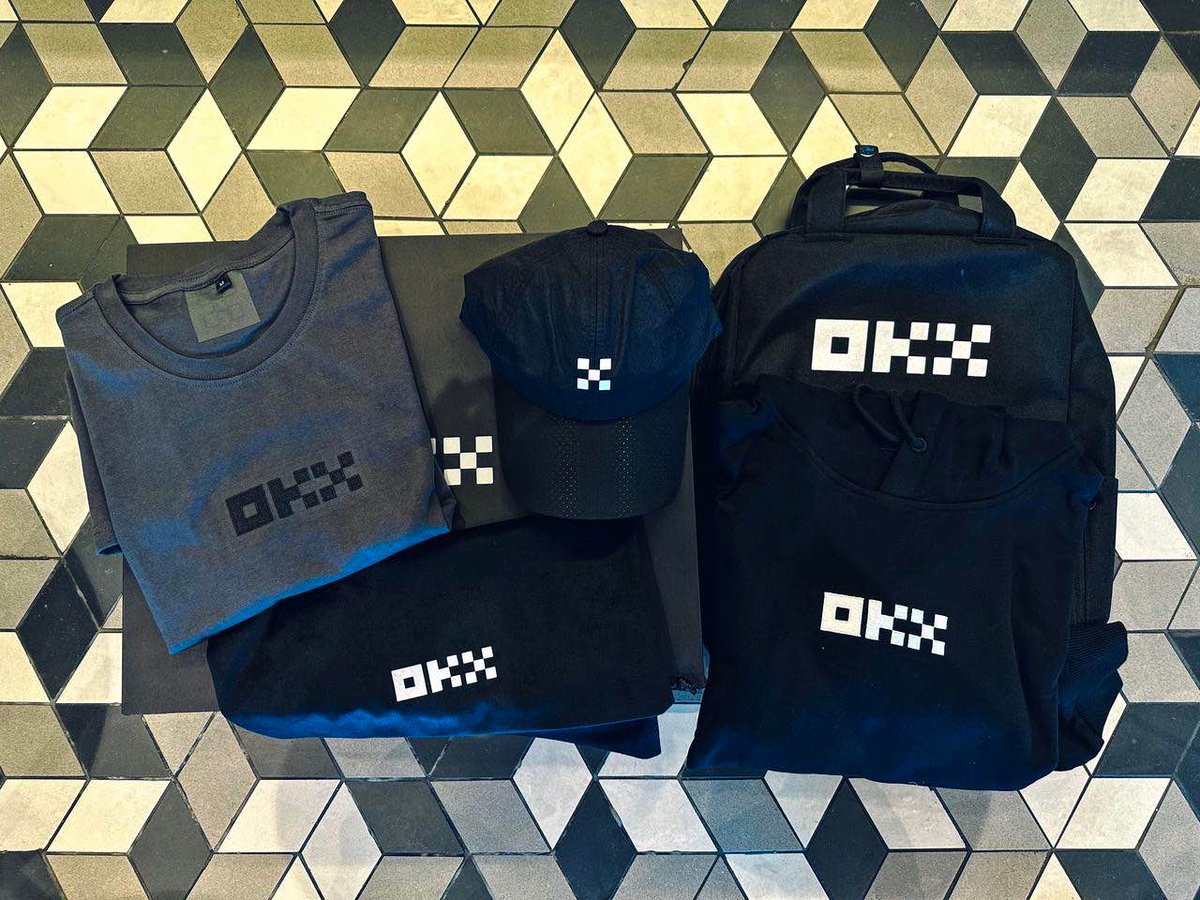 抽okx周边礼盒一套

🌕收到了okx的中秋礼品很用心！#OKX 的周边质量没的说  

关注<a href="/okxchinese/">OKX中文</a> <a href="/LennixOKX/">Lennix Lai</a> 
简单转发点赞即可