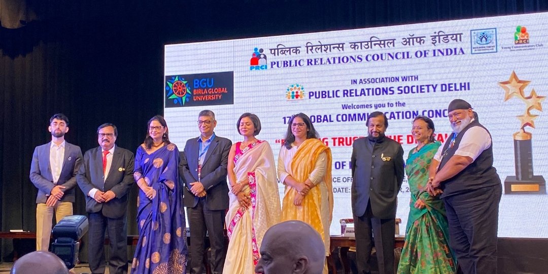 ভাস্কর মজুমদার tweet media