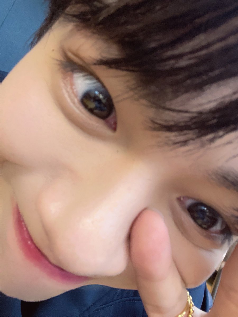 official_jo1's tweet photo. [#鶴房汐恩]
瑠姫くんの撮り方真似して見ました。めちゃ盛れました。
瑠姫くん撮り方教えろください。

#JO1 #TSURUBOSHION https://t.co/8HBn9U1Jkp