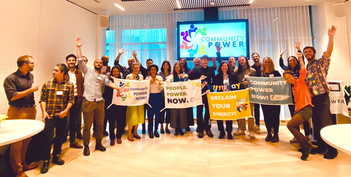 Yesterday, we celebrated the 10th anniversary of the #CommunityPower Coalition🥳in the EU Parliament,

📝We launched our joint EU elections manifesto, for a decentralized and 100% RES energy system that prioritizes people &amp; communities 

rescoop.eu/news-and-event…