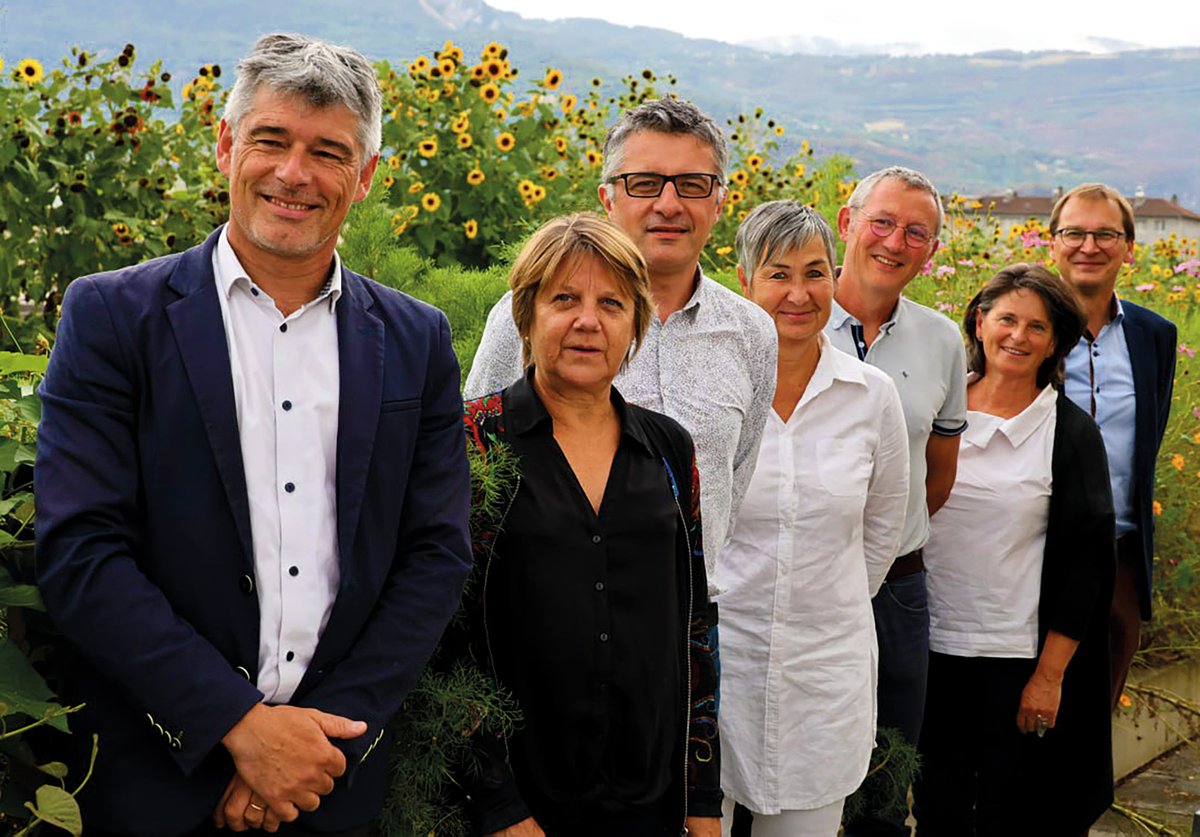 🏛️Guillaume GONTARD : Sénateur de l’Isère, tête de liste. Président du groupe Écologiste, Solidarité et Territoires au Sénat - Conseiller municipal &amp; ancien Maire du Percy en Trièves - Architecte.

Dimanche (Re)donnons des couleurs au Sénat : 🌈senat2023.fr