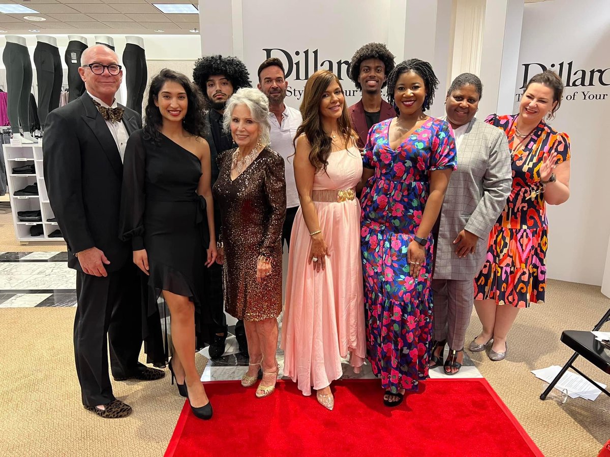 Superb Fashion Show by The Opera Society <a href="/Dillard/">Nigel Dillard</a>’s Galleria Mall