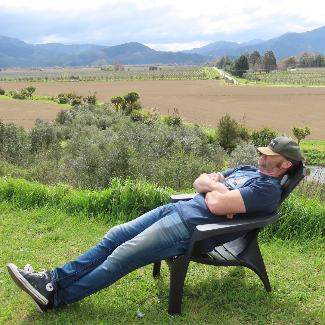 🍇We are thrilled to welcome Zephyr Wines to the Bancroft Wines portfolio! Situated in Dillon’s Point region of Marlborough’s Wairau Valley, winemaker Ben Glover produces lively single vineyard, organic expressions from this sought-after region. #zephyrwines