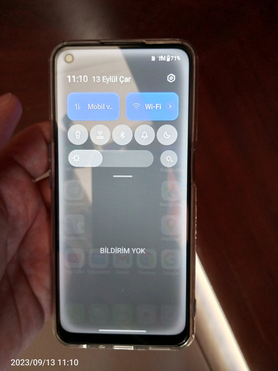 OPPO SERVİSİ BENİM MAYIS AYINDAN BERİ MADURİYETİMİ GİDERMİYIR CİHAZIM AYNI ARIZADAN 6 KERE SERVİSE GİTTİ 4 KERE EKRAN 1 KERE ANA KART DEĞİŞTİ HALEN NE DEĞİŞİM BE ÜCRET İADESİ NEDE ARIZA GİDERİLMESİ OLDU ÇOK MAĞDURUM