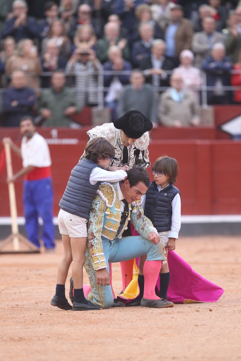 BurladeroJoveen's tweet photo. Gracias por tanto TORERO. Te vamos a echar mucho de menos. DOMINGO LOPEZ CHAVES. https://t.co/bwNKYvMCNy