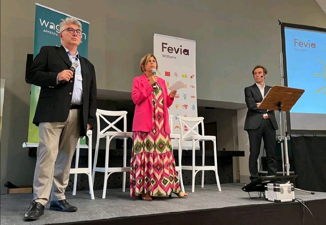 wagralim's tweet photo. #FoodConnections : La séance plénière a pu mettre en lumière toute l'importance d'#innover mais aussi de #collaborer. Tous les acteurs du #systèmealimentaire doivent y travailler ensemble !
@wagralim @fevia_be @AWEX_Belgium https://t.co/4eSPORA39q