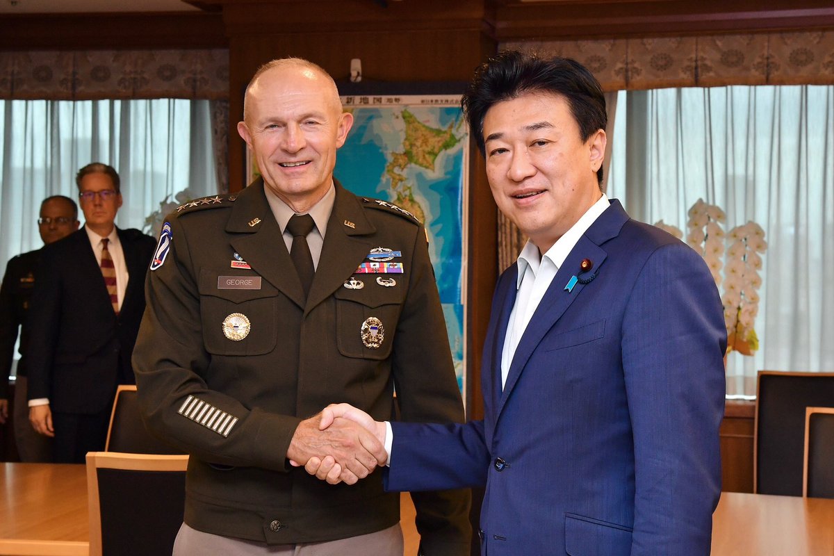 9月22日、木原防衛大臣はジョージ米陸軍参謀総長による表敬を受け