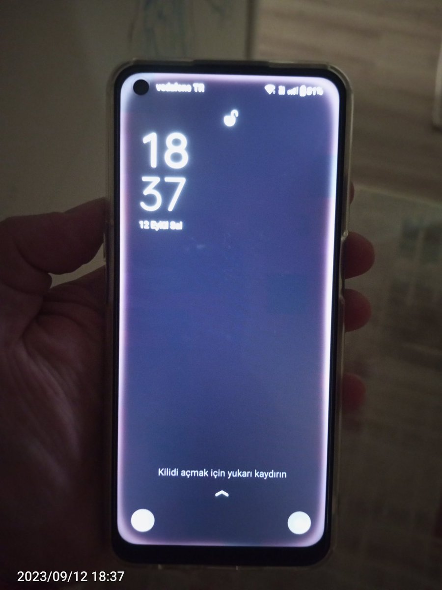 OPPO SERVİSİ BENİM MAYIS AYINDAN BERİ MADURİYETİMİ GİDERMİYIR CİHAZIM AYNI ARIZADAN 6 KERE SERVİSE GİTTİ 4 KERE EKRAN 1 KERE ANA KART DEĞİŞTİ HALEN NE DEĞİŞİM BE ÜCRET İADESİ NEDE ARIZA GİDERİLMESİ OLDU ÇOK MAĞDURUM  HİÇBİR OPPO YETKİLİSİ MESAJLARIMA YANIT VERMİYOR