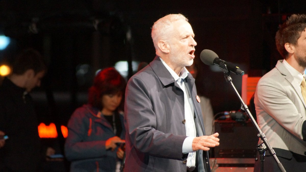 Todays digital archive and on this day in 2018 all down the Pier ahead for a Labour rally finishing with a speech from Jeremy Corbyn. When I had hope. @TheFarm_Peter @KeithMullin @thechristians