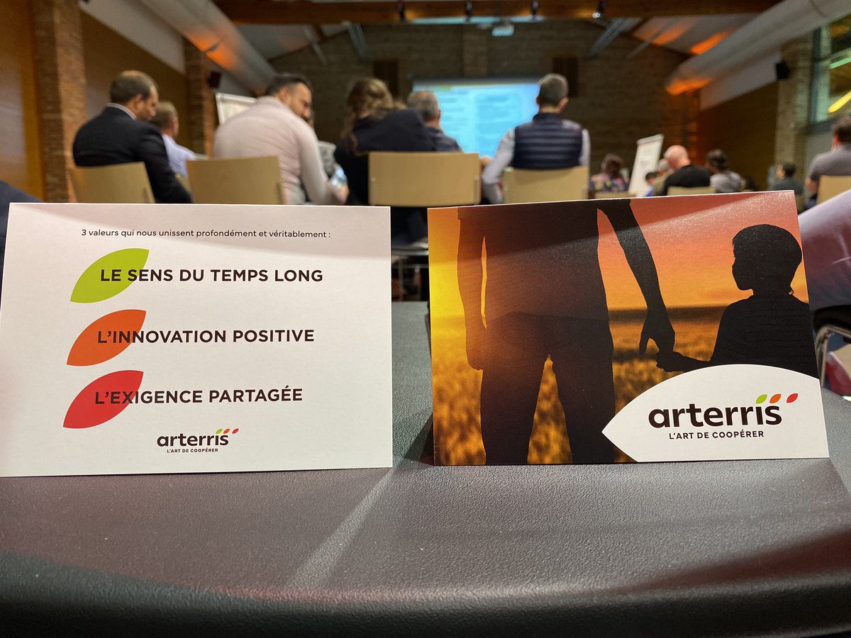 ARTERRIS11's tweet photo. Suite au succès de #Symphonia 2023, @ARTERRIS11 déploie auprès de ses managers, les valeurs définies conjointement par les adhérents et salariés. 
@lacoopagricole @Occitanie @MaRegionSud @agrodisT   @lesmarches @LesEchos @Agri_Gouv @Agridemain @Metiersdugrain @CDFOCCITANIE https://t.co/mF9cNSVUxN
