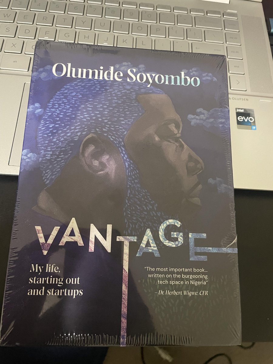 Folarinsayo's tweet photo. @OtunbaSho Book received! Much love from the 🇺🇸 https://t.co/urHIfYlSk4