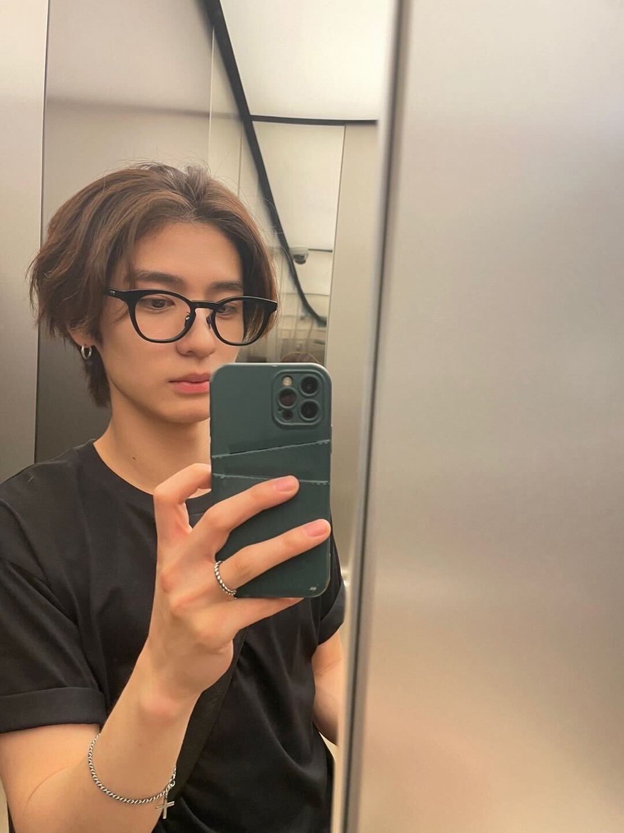 BOYNEXTDOOR_twt's tweet image. 김 2 한   👓

#이한 #BOYNEXTDOOR #LEEHAN