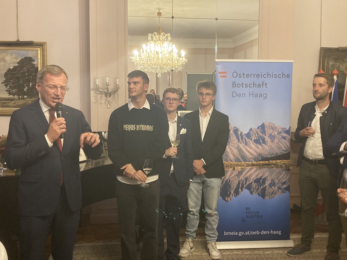 #ReFocusAustria-Empfang im Rahmen eines Besuchs von LH Thomas Stelzer und Vertreter*innen der OÖ Standortagentur Biz-up, Uni Linz <a href="/jkulinz/">JKU - Johannes Kepler Universität Linz</a>, Institute of Digital Sciences Austria &amp; FH Oberösterreich <a href="/fhooe/">FH Oberösterreich</a> in 🇳🇱. Großartige Möglichkeit zur Vernetzung mit 🇦🇹 Unternehmen in 🇳🇱.