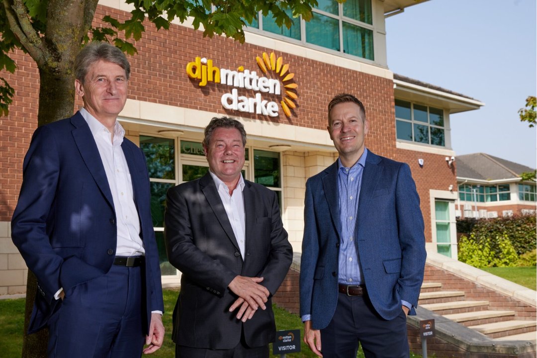 One of the largest accountancy teams supporting the dental industry has been set up as the result of a new partnership in Staffordshire.

@DJHMittenClarke's Specialist Accountancy Dental Team has joined forces with Minford Dental.

Read more: Daily-focus.co.uk/2023/09/specia…