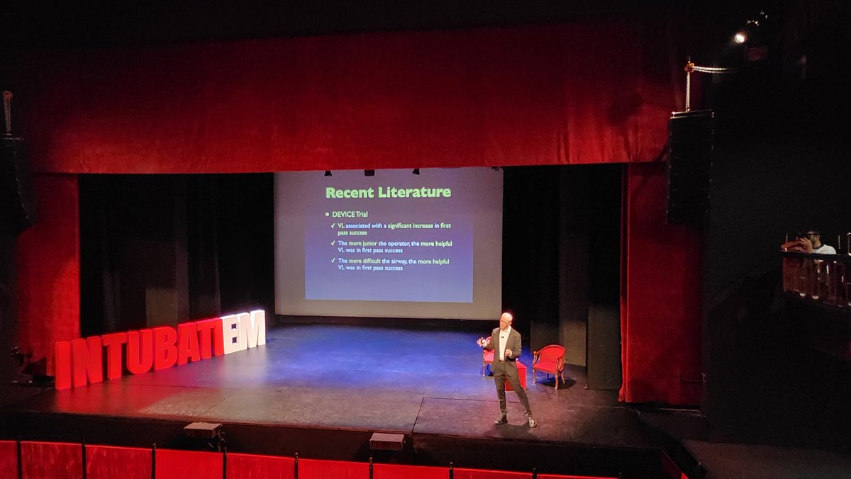 airwayGladiator's tweet photo. Postintubation Hypotension, Penumonia, fluids with @critcareguys #CORCONFERENCE 2nd Day Rome23. @amalmattu @CriticalCareNow #intubatiem https://t.co/ULUlZhFeaV