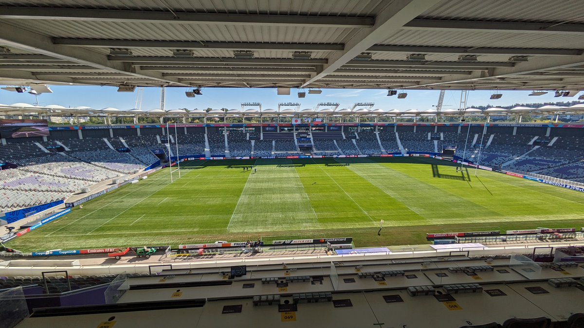 YoyoCROUZ's tweet photo. La Coupe du Monde🏆de Rugby🏉continue au Stadium de Toulouse ! Demain, 14h, Georgie🇬🇪VS Portugal🇵🇹!

👉@YoyoCROUZ  au micro🎤avec @hqvince !

🥳Qui allons nous rencontrer cette fois-ci ? Faites signe si vous êtes dans les tribunes demain !

#coupedumonde #rugby #toulouse #speaker https://t.co/jUiLKEsQHG