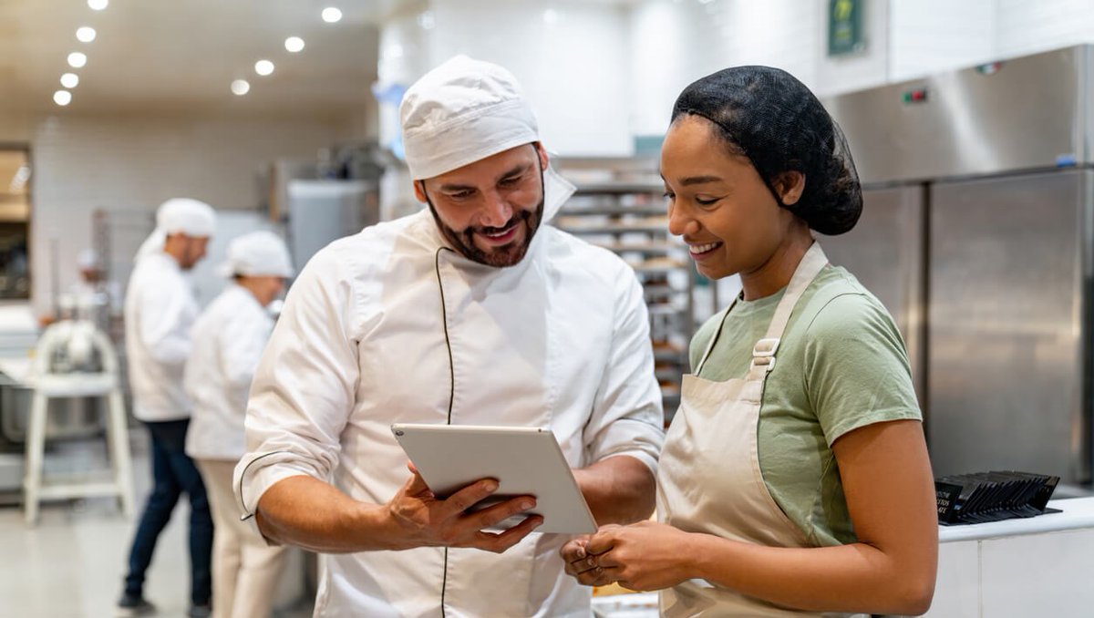 CisionNews's tweet photo. XMReality has continued momentum in the U.S. food and beverage industry https://t.co/5wGGwASHAk https://t.co/YBefsjKZwn