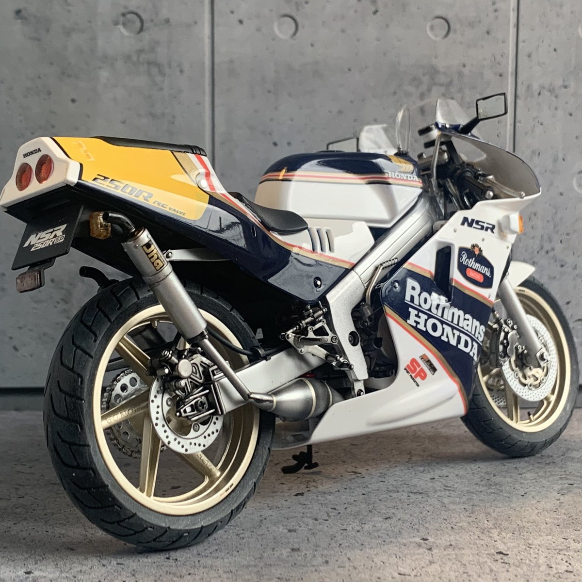 HONDA NSR250RSP mc18 ロスマンズカラー完成しました！！ 失敗多くて