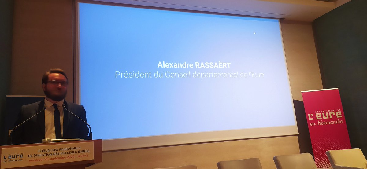 CTorossian_Off's tweet photo. Le Président #AlexandreRassaërt ouvre le forum des #Perdir de l'Eure.
➡️ Convention et action de soutien à l'innovation
➡️Création #labosMaths
➡️Dynamisation Innovation pour améliorer les résultats et le bien-être des élèves
@Ih2ef @education_gouv @GabrielAttal @EdouardGeffray https://t.co/rIBrcAx0C9