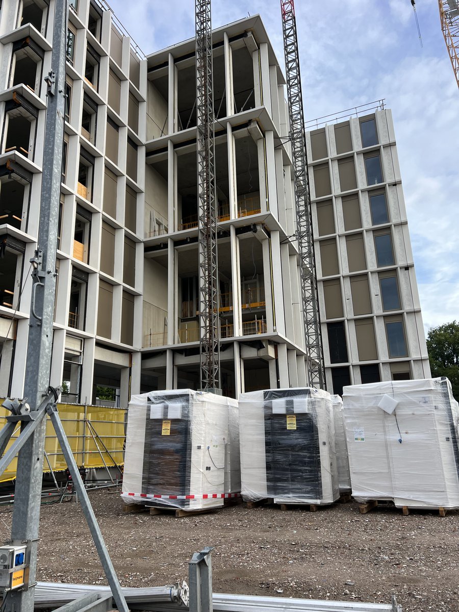 S_podnl's tweet photo. Op 10, 11 en 12 oktober is de PREFAB beurs te Den Bosch. Benieuwd hoe wij tegen #prefab en #circulariteit aankijken? Hal1 A048. Vraag vast gratis entreekaart aan!! https://t.co/cTKPCuZB8L https://t.co/AnO442BXhU