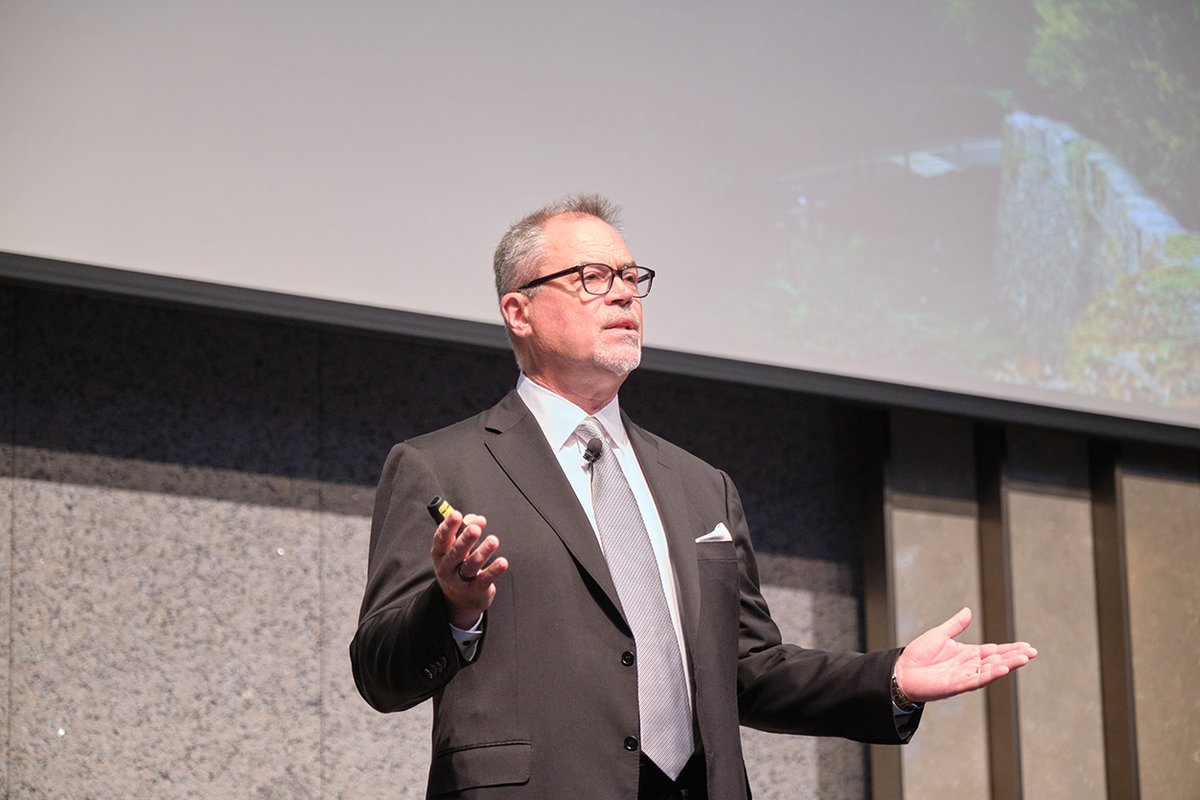 Keysight's tweet image. Here we have Keysight's Mark Wallace presenting #Innovate at Keysight World: Tech Day 2023 in Seoul, Korea. #KeysightWorld