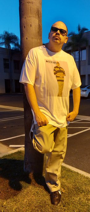 Serio posted up in Los Angeles orale. #Serio #Controla #Chicano #Rap #Music https://t.co/5diICXl7lx<a href="/tag/serio"class="tags">#Serio</a><a href="/tag/controla"class="tags">#Controla</a><a href="/tag/music"class="tags"><span>#music</span></a><a href="/tag/rap"class="tags"><span>#rap</span></a><a href="/tag/chicano"class="tags"><span>#chicano</span></a>