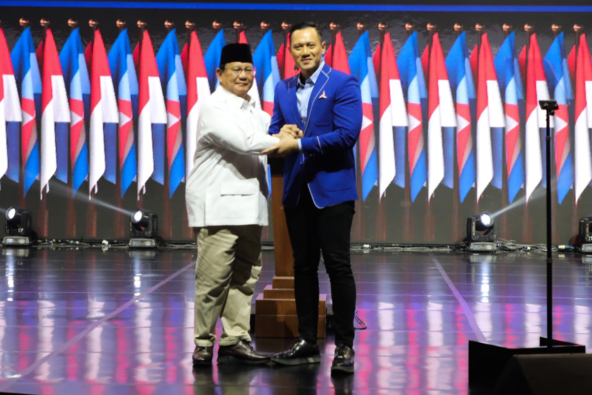 AgusYudhoyono's tweet photo. 21 September 2023, @PDemokrat secara resmi &amp; terbuka mendeklarasikan Bapak @prabowo, sebagai Calon Presiden Republik Indonesia pada Pemilu 2024. Insya Allah, dengan semangat continuity &amp; change, kita bisa membawa Indonesia lebih Maju https://t.co/9vQgP2CZ2J