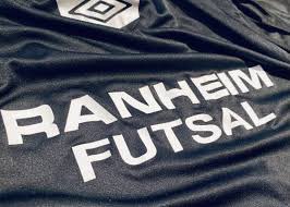 Oppkjøringen godt i gang til sesongen 23/24 for herrelaget. Stallen teller 30 spillere, hvorav 4 nye spillere fra ungdomsavdelingen inn på permanent basis. Neste helg åpnes det for futsal for alle spillere fra J11/G11 og oppover i storstua vår på Ranheim⚽️