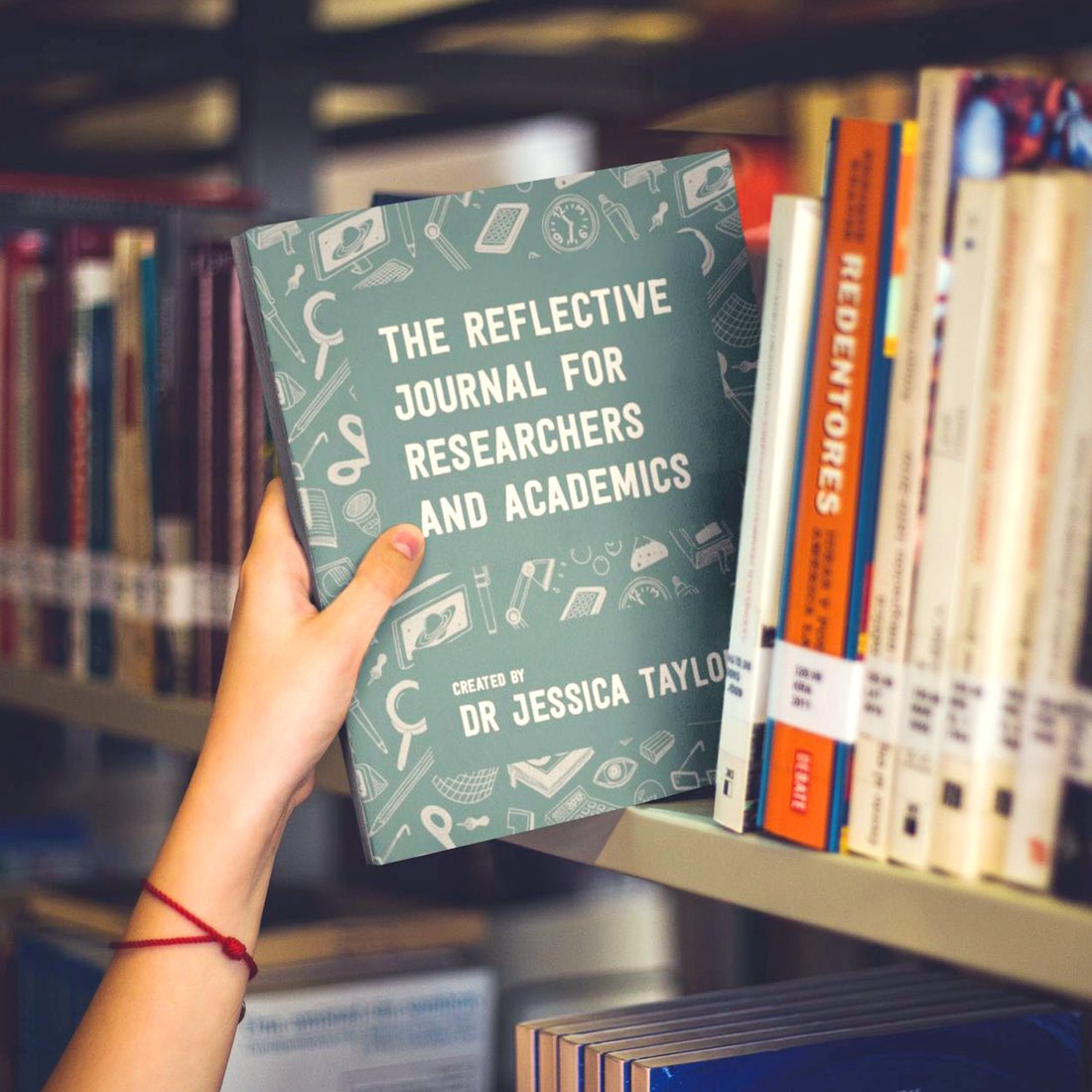 A journal for the conscious, critical researcher who is ready to dig a bit deeper into their own work.
Perfect for students, researchers, academics and teachers from any social science or humanities disciplines at any level of study from A-Level onward.

victimfocus-resources.com/products/the-r…